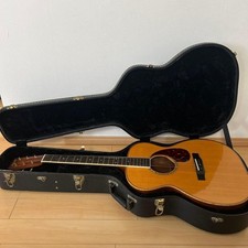 Larrivee OM-50 Acoustic Guitar
