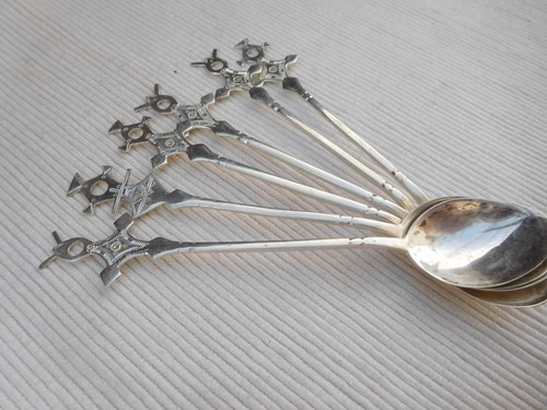 Petites cuilleres dessert - 6,