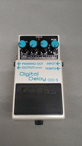 Boss delay pedal guitar - dd,