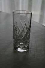 Verre à liqueur taillé en cristal de Sèvres