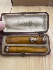 Ancien Fume Cigarette en