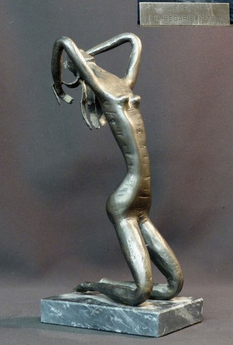 1976 superbe statue - a,