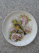 ASSIETTE MURALE PORCELAINE KAISER décor Oiseau 19,5 cm