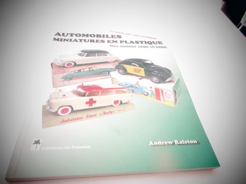 Livre sur les auto miniature - les,