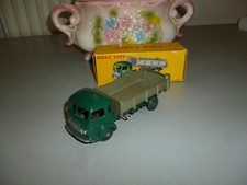 Dinky toys 33B Simca Cargo