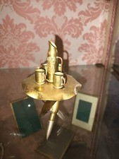 Miniature artisanal Militaire douilles anciennes table et tasses et pichet