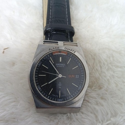 Montre seiko alarm quartz - montre,
