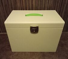 Coffre en métal pour