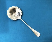 Pelle à fraises en argent