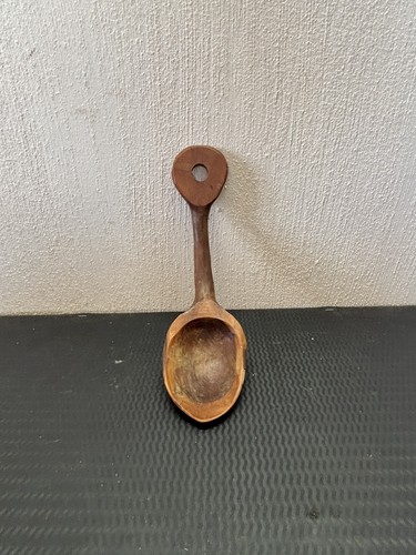 Cuillere sel bois sculpte - a,