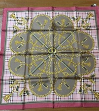 Foulard carré en soie