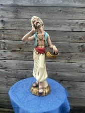 Le Marchand ou Crieur oriental plâtre polychrome Ht 80 cm