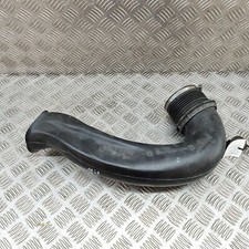 Tube d'admission d'air gauche