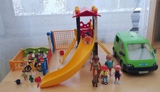 PLAYMOBIL AIRE DE JEUX + VOITURE FAMILIALE VERTE