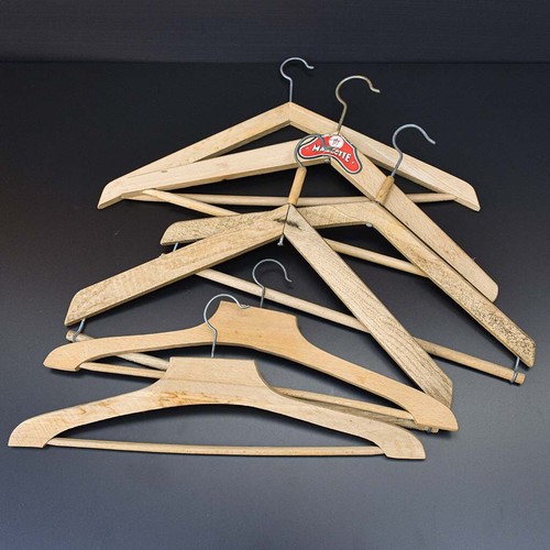 Lot gros cintres veste - 6,