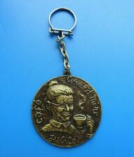 #6031# JOLIE PORTE CLE " Café Grand mère" en bronze