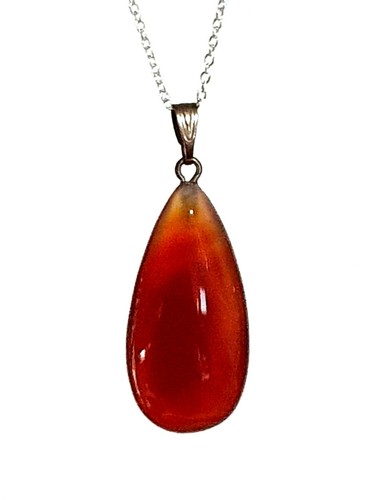 Collier pendentif cornaline