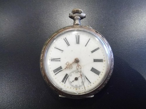 Tres jolie ancienne montre - jolie,