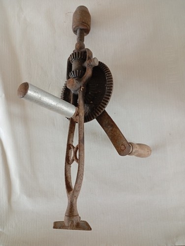 Ancienne chignole perceuse - ancienne,