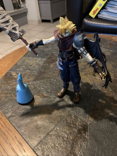 Figurine cloud strife - 🗡️,