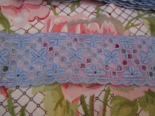270 cm de dentelle ancienne broderie anglaise largueur 4 cm coton bleu