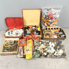MERCERIE Couture Lot de BOUTONS + Bobines FIL de Coton Rubans Epingles  D10