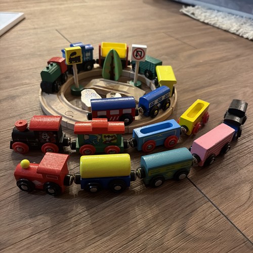 Unbranded wooden train engine - unbranded,