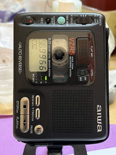 Aiwa portable cassette - portable,