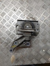 Support moteur droit RENAULT