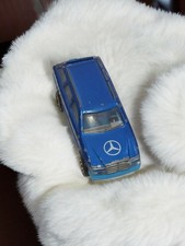 Voiture miniature ancienne