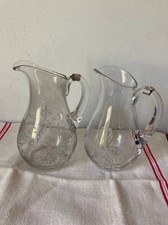 2 Carafes en cristal ciselé