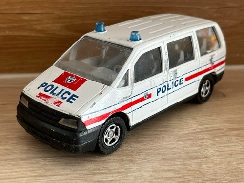 Monospace peugeot 806 police