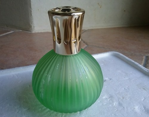 Lampe berger verre verte - en,