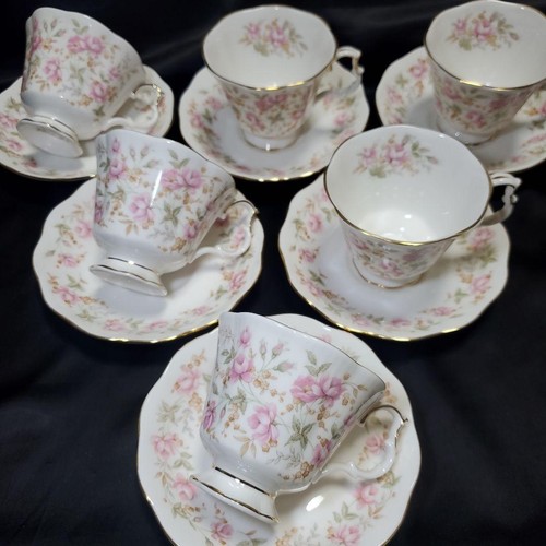 Soucoupe tasse brocart rose