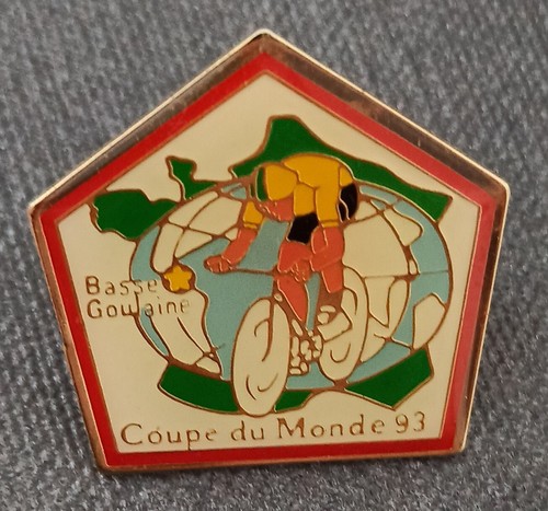 Pins cyclisme coupe monde - coupe,