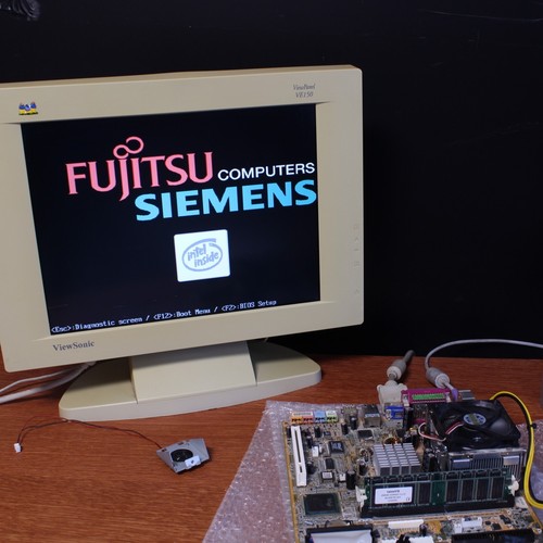 Carte mère fujitsu siemens - mère,