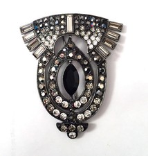Broche Butler et Wilson étain