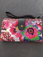 Joli Porte-Monnaie/Porte-Feuille  DESIGUAL