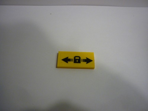 Lego yellow tile 2x4 black - 2x4,