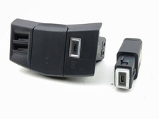 Peugeot 308 2022 Diesel Ensemble Connecteur/prise USB 98483947V 96kW AMD218843