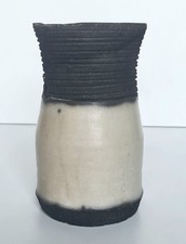 Vase en céramique raku signé