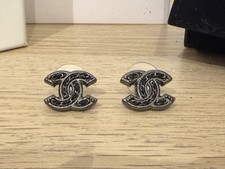 Boucles d’Oreilles Chanel CC