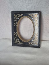 Petit cadre napoelon III en bois noirci et nacre