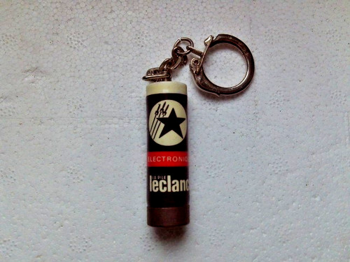 Ancien porte clé - , publicitaire