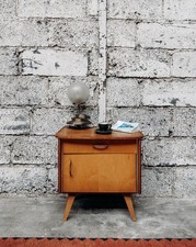 Maïa, la table de chevet