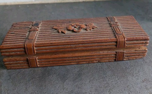 Boîte timbres 1930 bois - timbres,