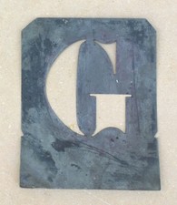 Ancien POCHOIR "G" LETTRE déco cuisine industrielle usine atelier garage #1