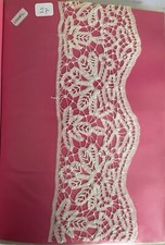 DENTELLE ANCIENNE DE  LUXEUIL