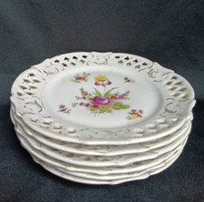 6 assiettes à desserts ancienne en porcelaine ajourée   fleurs