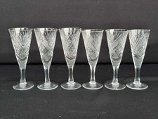 LOT DE 6  VERRES À PIED À
